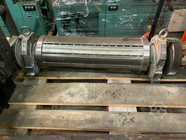 Crosss perforating cylinder 