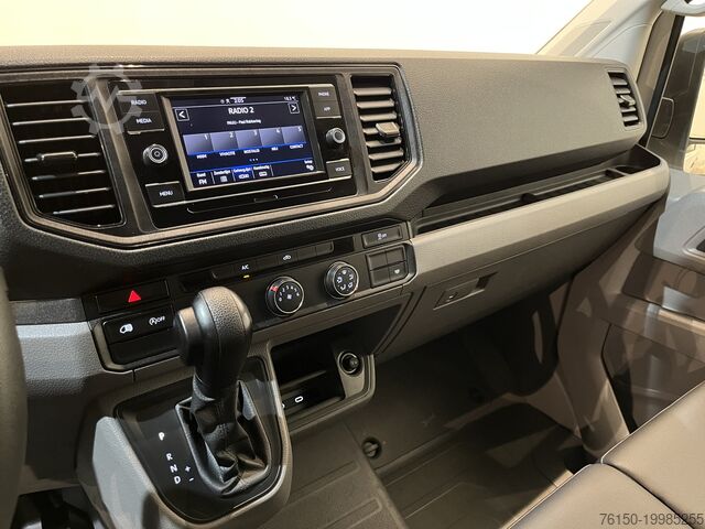 Tovornjak z zabojnikom Volkswagen Crafter 35 2.0 TDI L3H3 140 PK Automaat / Euro ...