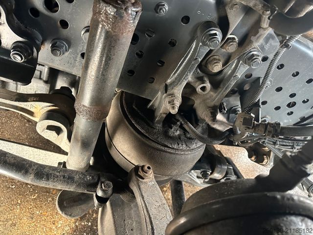 Véhicule tracteur volume MERCEDES-BENZ Actros 1845 Euro6 4x2 Voll-Luft