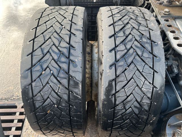 Véhicule tracteur volume MERCEDES-BENZ Actros 1845 Euro6 4x2 Voll-Luft