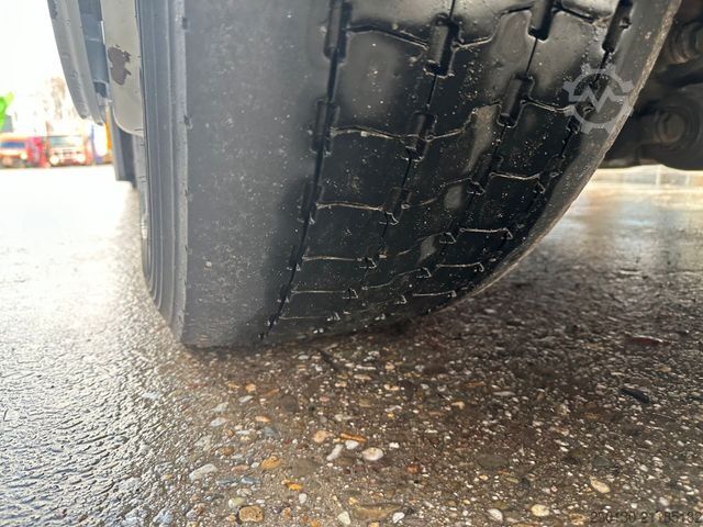 Véhicule tracteur volume MERCEDES-BENZ Actros 1845 Euro6 4x2 Voll-Luft