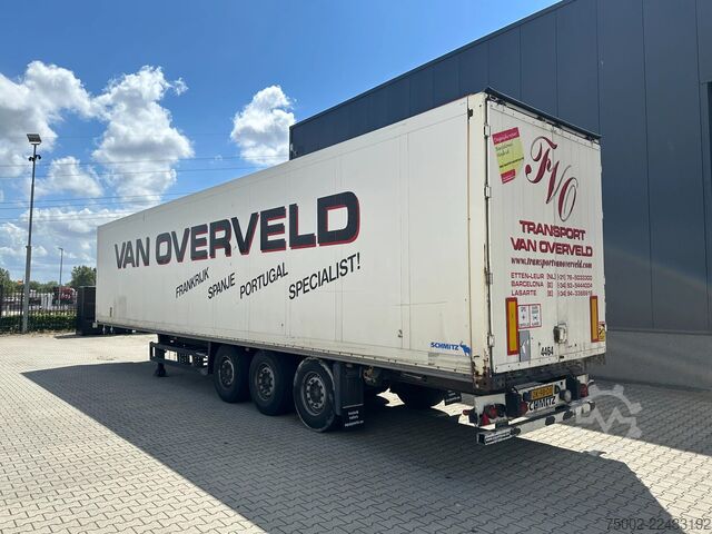 Valigia Schmitz Cargobull SKO 24 SKO24 / SAF DISC / 2x LIFTAXLE / GALVANI...