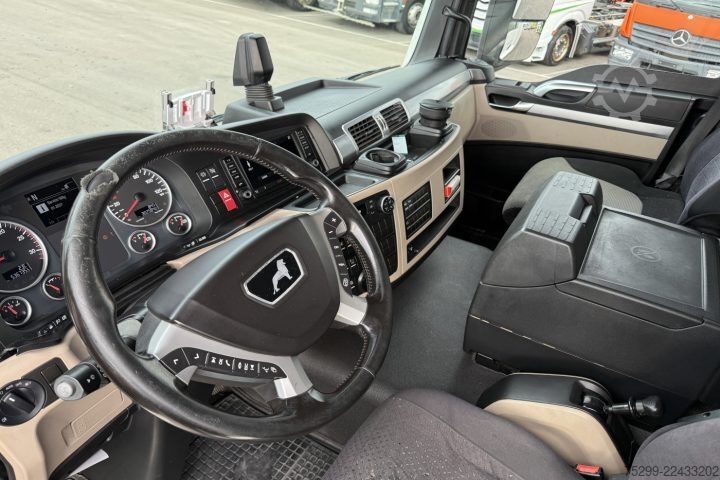 Autocarro con cassone MAN TGS 18.400 4x2 Koffer / HB / Swiss-Vehicle