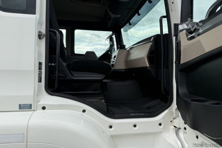 Autocarro con cassone MAN TGS 18.400 4x2 Koffer / HB / Swiss-Vehicle