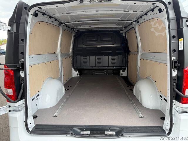 Karavan s visokim krovom Mercedes-Benz Vito 116 CDI 9G Extral Klima Kamera SHZ