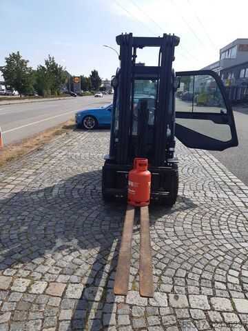Elétrico – 4 rodas Toyota 8FGF25-67157