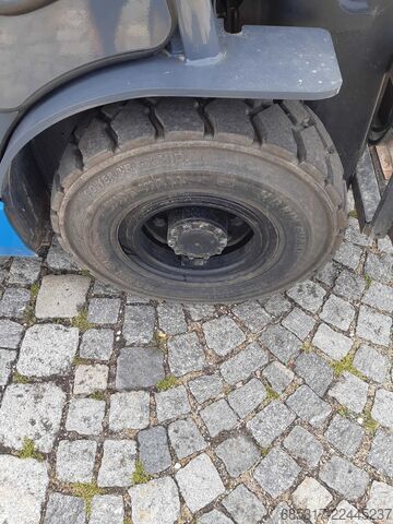 Elétrico – 4 rodas Toyota 8FGF25-67157