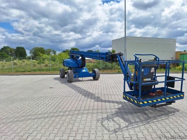 Plataforma telescópica JLG E600JP