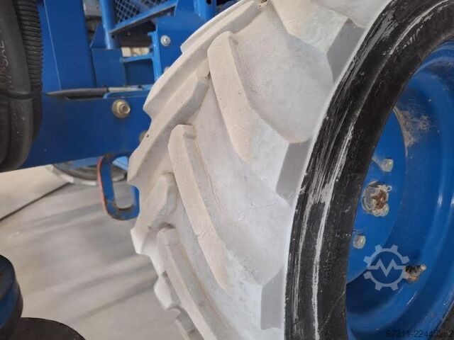 Elevador de tesoura SkyJack SJ6832 RTE