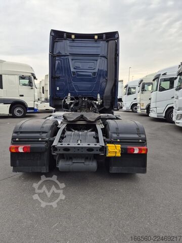 Trator standard Mercedes-Benz Actros 1851 with Retarder