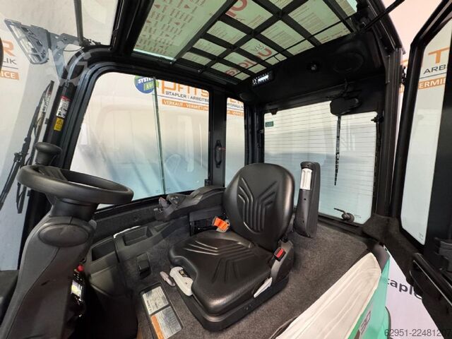Electric 4-wheel forklift Mitsubishi FB30AN