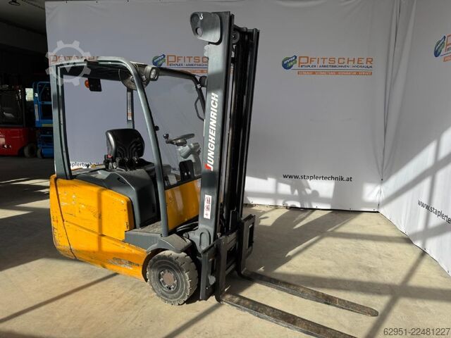 Elektrische vorkheftruck 3 wielen Jungheinrich EFG DF18