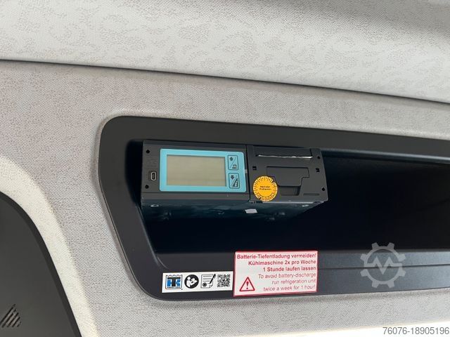 รถบรรทุกห้องเย็น MERCEDES-BENZ 1832 L Tiefkühler Thermo King T1200-R  LBW 2t
