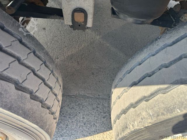 Transporter mit Pritsche & Plane MERCEDES-BENZ 824 L + Anhänger