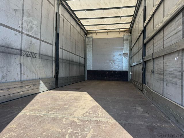 Transporter mit Pritsche & Plane MERCEDES-BENZ 824 L + Anhänger