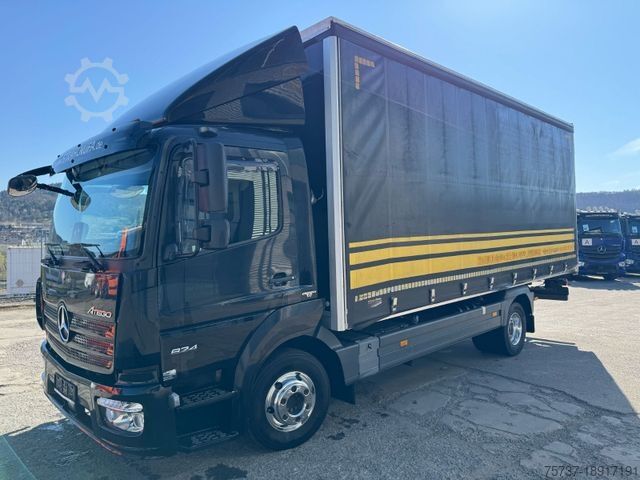Transporter mit Pritsche & Plane MERCEDES-BENZ 824 L + Anhänger