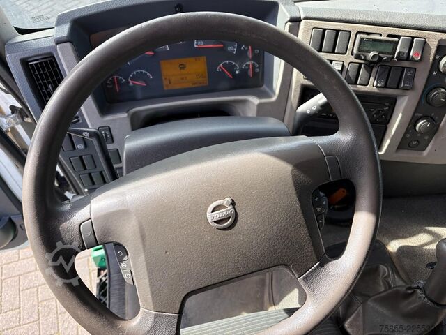 Terpal geser Volvo FE280 6x2 / Manual / Euro 5 / NL Truck / 700.00...