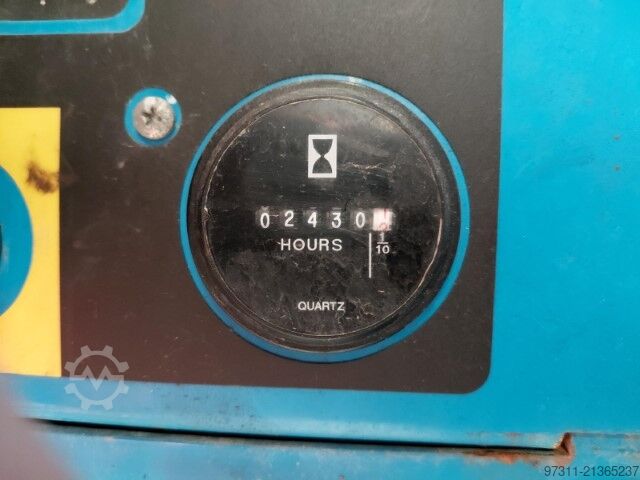 Makazaste platforme Genie GS-4390 RT