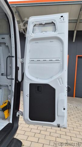 Fourgon surélevé MERCEDES-BENZ Sprinter III Kasten  519 CDI RWD 4x 4 Allrad