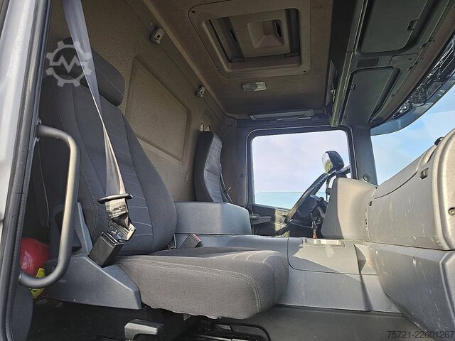Рефрижераторная/морозильная транспортировка SCANIA P320 6X2*4 LAMBERET FRIGO