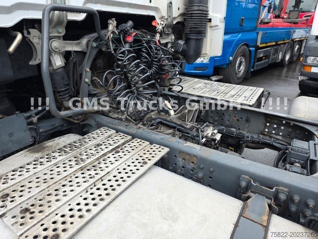 Volum trekkvogn MERCEDES-BENZ Actros 1845 / 2 Tank / 2 Bett / Big Space / Ret