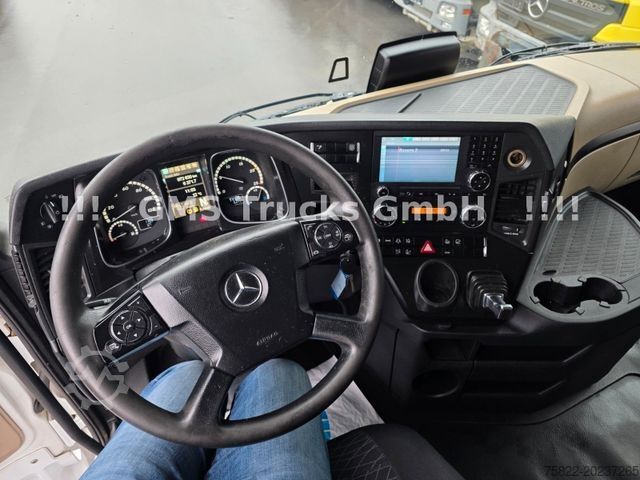 Volum trekkvogn MERCEDES-BENZ Actros 1845 / 2 Tank / 2 Bett / Big Space / Ret