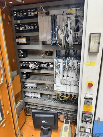 Brusilnik orodja Schütte WU 405
