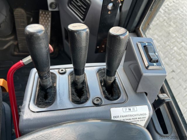 Hjullaster KOMATSU WA 250 PT - 5H / 12.390h /