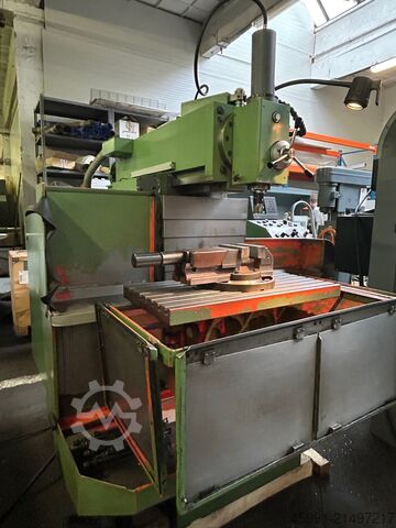 Freze makinesi TOS FNGJ 40