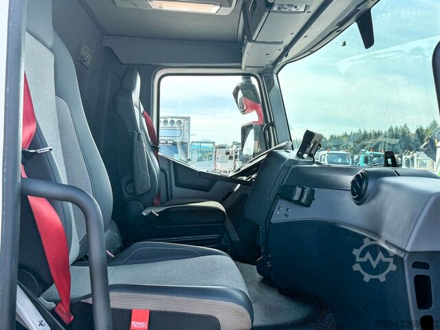 Tow truck RENAULT T 380 Abschleppwagen 8,00 m HIAB 111 B-2 + FUNK