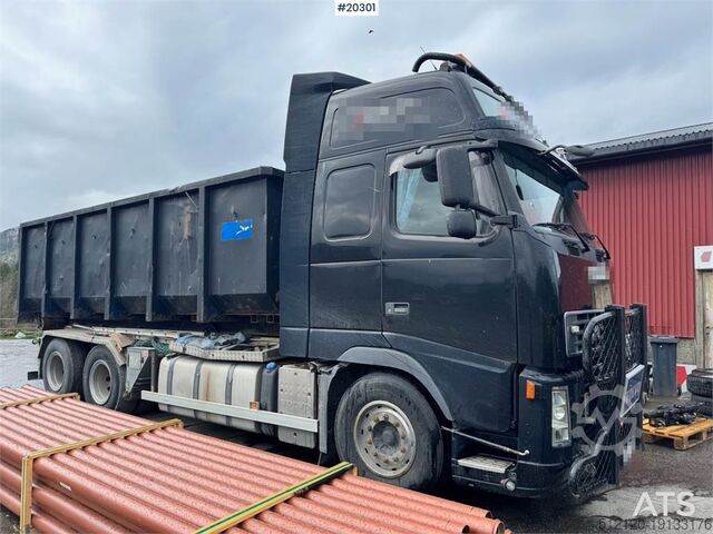 Systém ramene s hákem Volvo FH480 Hook truck.