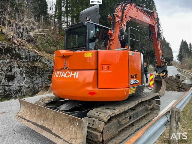 Raupenbagger Hitachi zx85us-6 excavator w/ rototilt, sanding bucket, di