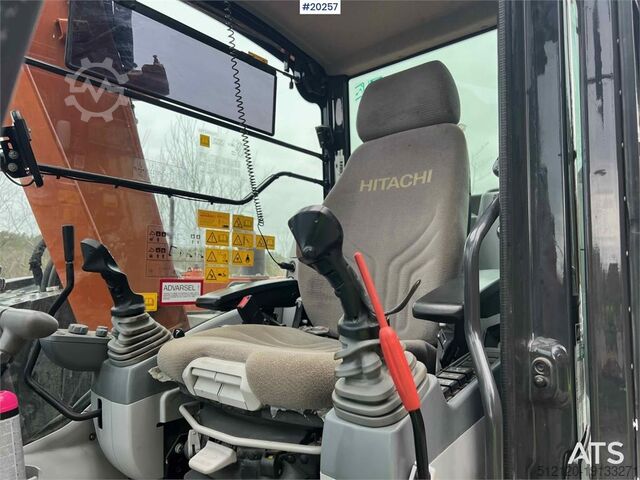 Raupenbagger Hitachi zx85us-6 excavator w/ rototilt, sanding bucket, di