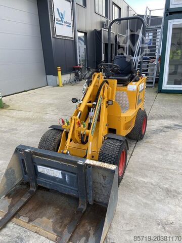 Lader Knikmops KM100 (7123)