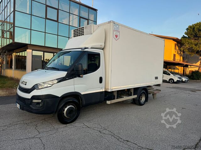 Refrigerated insulated van Iveco DAILY 72 -180 FRIGO THERMO KING V500M