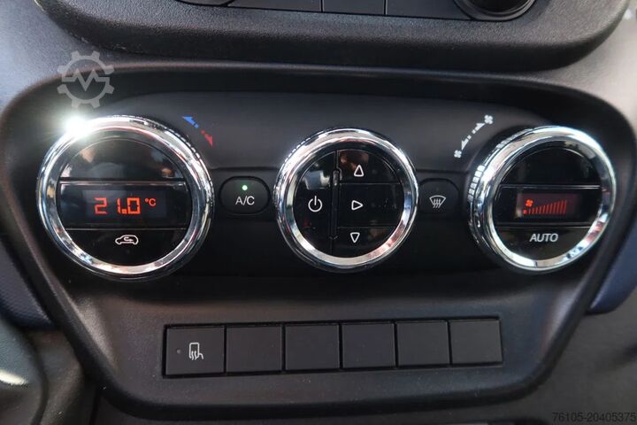 汽车运输车 Iveco Daily 40 C 18 Luchtvering 3.0 L motor Tijhof Op...