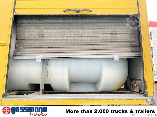 Truk tangki  Tankaufbau mit 10.000l Wassertank, Schaumkanone &
