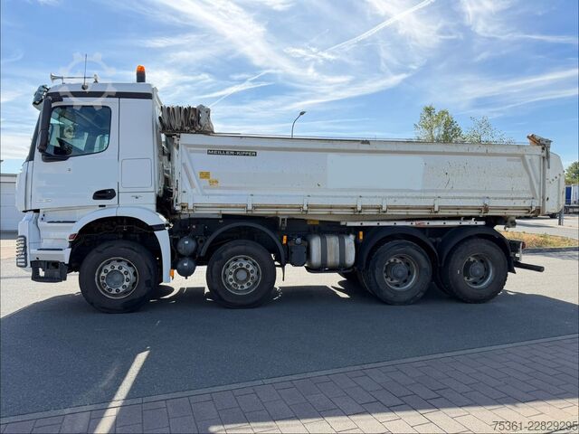 Trostani kiperski kamion MERCEDES-BENZ Arocs 4143 8X4/ 3S Kipper Meiller 41t RETARDER
