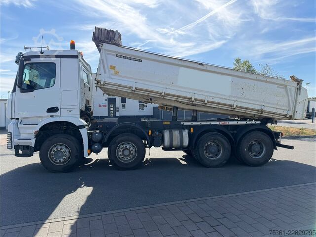 Trostani kiperski kamion MERCEDES-BENZ Arocs 4143 8X4/ 3S Kipper Meiller 41t RETARDER