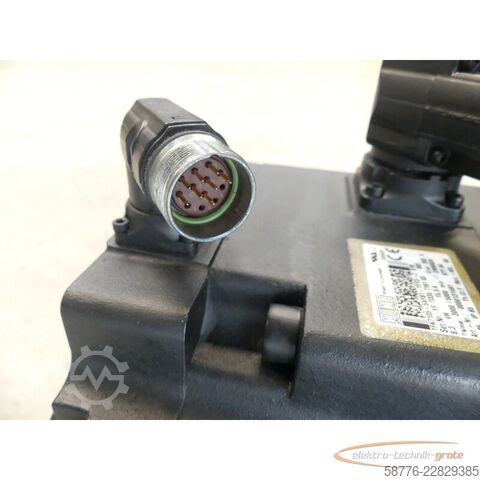 Unidad de control KUKA 1FK7105-5AY81-1YY3-Z S18 Servomotor SN: YFT035716103002