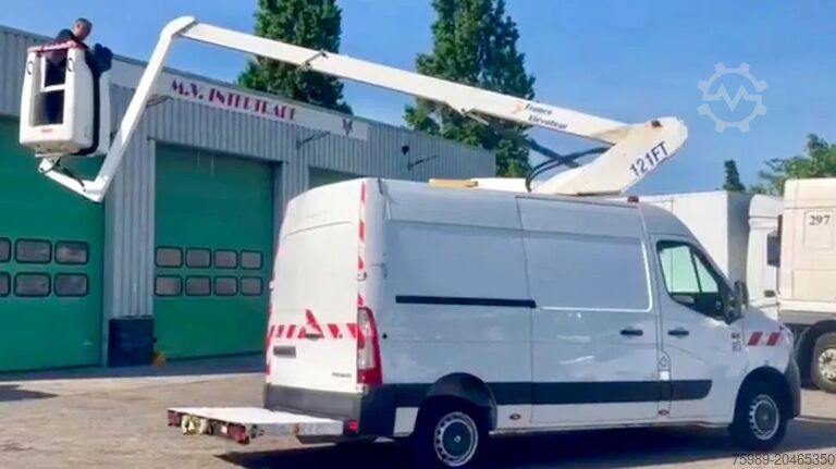 리프팅 플랫폼 Renault Master 10,5 m, 3500 kg, euro6