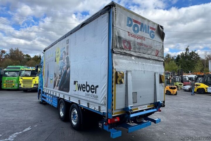 Camion plateau avec bâche SCANIA S520 V8 6x2 LBW