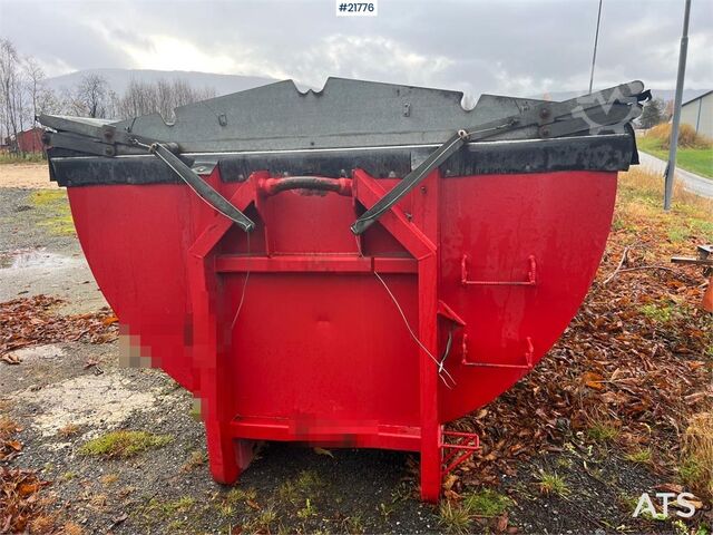 İnşaat makinesi  BFAB asphalt tank w/ manual canopy