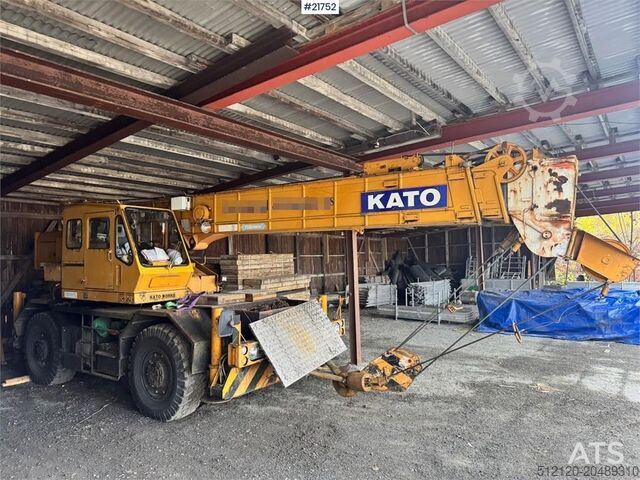 Arazi vinci Kato KR-20 Mobile Crane