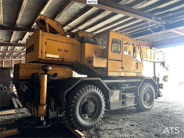 Arazi vinci Kato KR-20 Mobile Crane