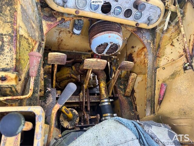 Tesviye makinesi CAT 955