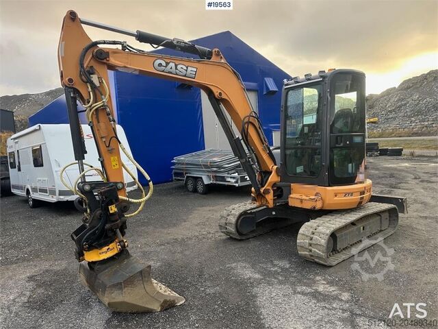 Paletli ekskavatör CASE CX50B excavator w/rototilt, hammer, grapple and 3