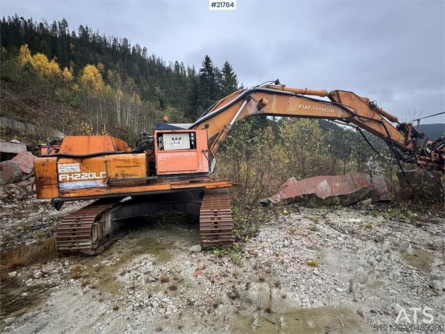 Paletli ekskavatör Hitachi FH 220 LC