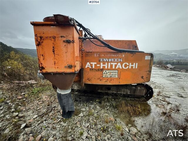 Paletli ekskavatör Hitachi FH 220 LC
