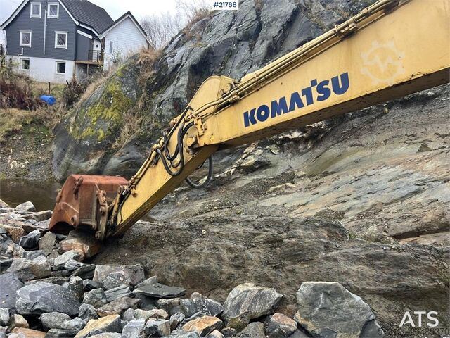 Paletli ekskavatör Komatsu pc210lc-8 excavator w/ tooth bucket